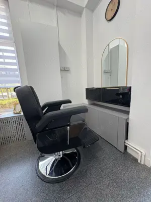 Post de lucru frizerie inchiriere - imagine 3