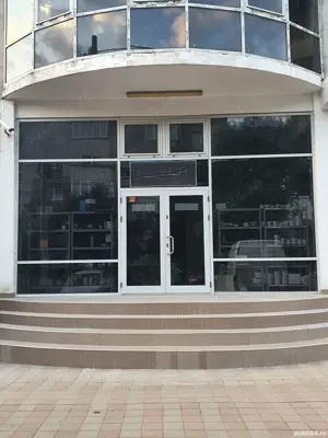 Dau in chirie spatiu comercial 145mp. Baia Mare, vad comercial excelent, Bulevard, cu parcare.