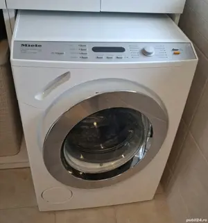 Mașina de spalat haine Miele 