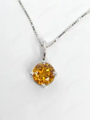 Vând lănțișor aur alb 18k cu pandantiv cuarț portocaliu de damă