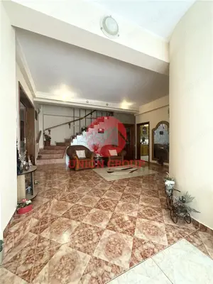 Casa la Cativa Pasi de Mare in Faleza Nord - Ideala Pentru Familii sau Investitori - imagine 14