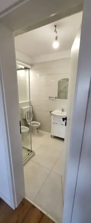 Apartament cu 4 camere, 3 băi -Zona Dorobanți Comision 0% - imagine 8 Apartament cu 4 camere, 3 băi -Zona Dorobanți Comision 0% - imagine 8