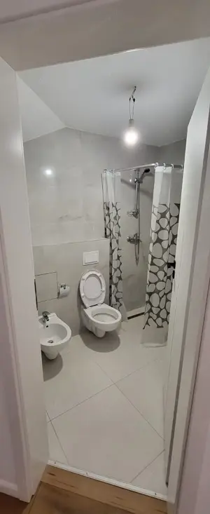 Apartament cu 4 camere, 3 băi -Zona Dorobanți Comision 0% - imagine 9 Apartament cu 4 camere, 3 băi -Zona Dorobanți Comision 0% - imagine 9