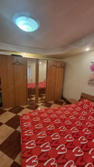 Casă de vânzare în Tuzla - imagine 3