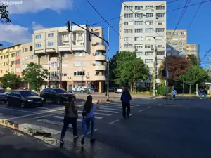 Aproape de complexul studentesc-Cu centrala -garsoniera et.1 - imagine 10