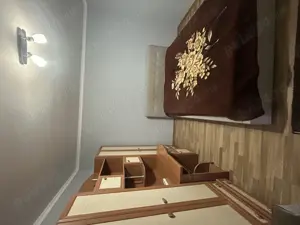 Închiriez garsonieră la casa