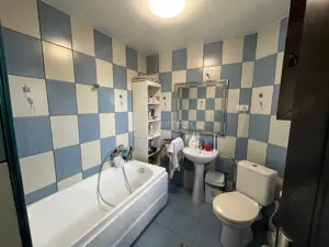 Caransebes, Casa la Cheie P+E+M, Zona ACR - imagine 16