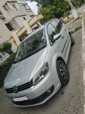 VW Touran 1.6TDI - 2013 | Automata DSG | Inmatriculata Ro 14.06.24 - imagine 3