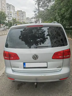 VW Touran 1.6TDI - 2013 | Automata DSG | Inmatriculata Ro 14.06.24 - imagine 4
