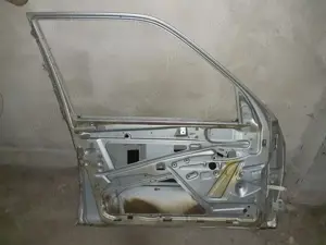 Usa stanga fata Merdecedes Benz 190 - imagine 2