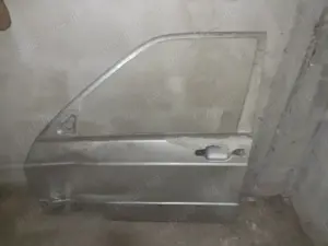 Usa stanga fata Merdecedes Benz 190