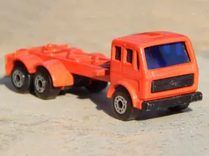 Macheta cap tractor Mercedes NG 2235 sc 1:87 Matchbox Lesney 1976