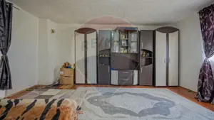 Casă / Vilă cu 3 camere de vânzare - imagine 8