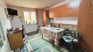 Casa spatioasa, teren 1348 mp, Giarmata - imagine 12