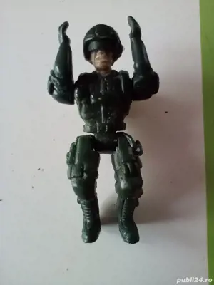 2 Figurine identice soldăței parașutiști, 3 cm - imagine 3