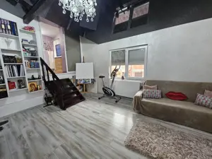 Casa renovata complet – zona Mall – - imagine 14