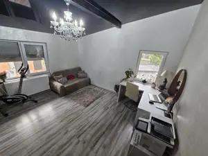 Casa renovata complet – zona Mall – - imagine 17