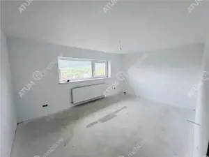 Casa individuala in Cisnadioara cu 4 camere 2 bai terasa teren 1170 mp - imagine 9