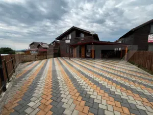 Cabană cu 3 dormitoare, 3 băi, terasă și teren de 400 mp în Băile Figa - imagine 18