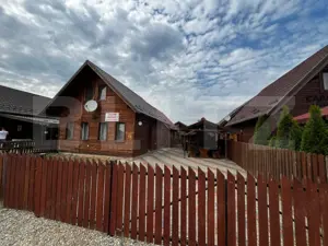  Cabană cochetă cu 3 dormitoare  de vânzare în Băile Figa