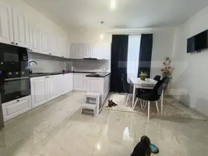 Casa ultra finisată și mobilata cu 3 camere 1 living și o terasă generoasă  - imagine 3