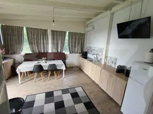 Casa ultra finisată și mobilata cu 3 camere 1 living și o terasă generoasă  - imagine 6