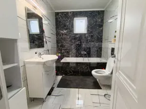 Casa ultra finisată și mobilata cu 3 camere 1 living și o terasă generoasă  - imagine 14