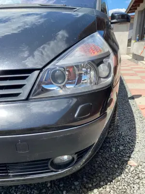 Recondiționări faruri auto - imagine 2 Recondiționări faruri auto - imagine 2