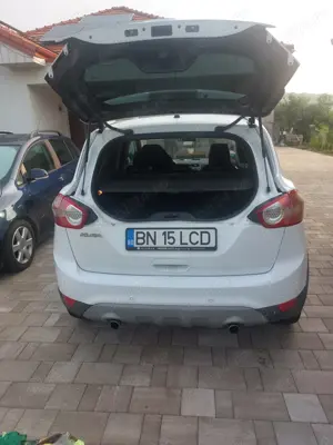 De vanzare Ford Kuga 4 X 4  - imagine 7 De vanzare Ford Kuga 4 X 4  - imagine 7
