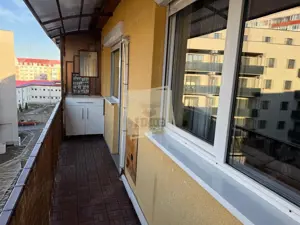 Apartament 3 camere 2 bai  balcon si parcare subterana pe Aleea Streiu - imagine 4