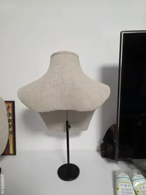 Vand Busturi  pentru expunere  bijuterii,material de In - imagine 2