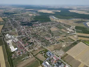 Teren intravilan 6.005 mp in Zădăreni - imagine 13 Teren intravilan 6.005 mp in Zădăreni - imagine 13