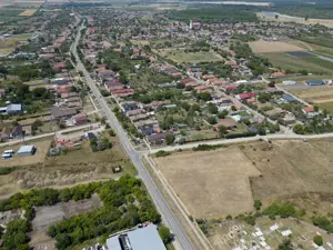 Teren intravilan 6.005 mp in Zădăreni - imagine 4 Teren intravilan 6.005 mp in Zădăreni - imagine 4