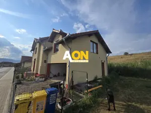 Casa 6 Camere 451 mp Teren, Zona Ciugud.