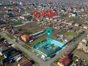 Casa cu potential multiplu in Curtici