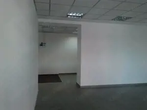 Blv. Iuliu Maniu 130 mp trafic intens vizibilitate buna - imagine 2