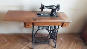 Masina de cusut antica SINGER