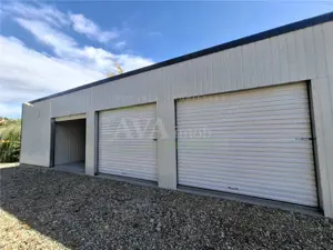 Inchiriez garaj  Onesti