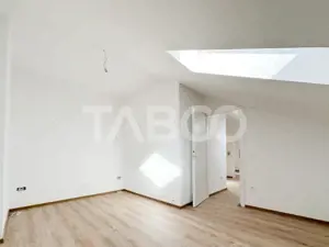 Apartament cu 4 camere 105 mp pe 2 nivele in vila noua cu parcare - imagine 7