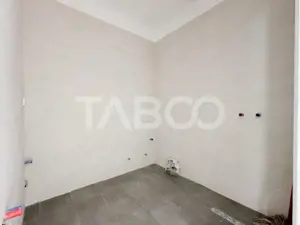 Apartament cu 4 camere 105 mp pe 2 nivele in vila noua cu parcare - imagine 8