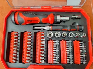 Trusa surubelnita cu clichet, surbelnita de precizie, chei tubulare si biti - imagine 3