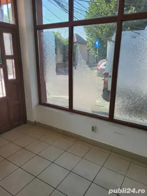 Spațiu comercial de inchiriat - imagine 3 Spațiu comercial de inchiriat - imagine 3