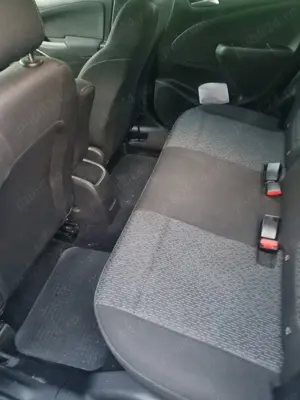 Vând autoturism Opel Crossland