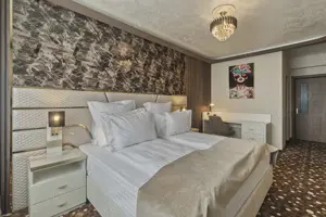 Inchiriez apartament 4 camere DELUXE langa Coresi