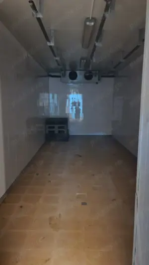 Inchiriez spatii depozitare DE LA  200 euro luna intr-un fost abator in localitatea Carani - imagine 7