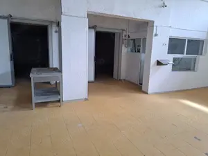 Inchiriez spatii depozitare DE LA  200 euro luna intr-un fost abator in localitatea Carani - imagine 2