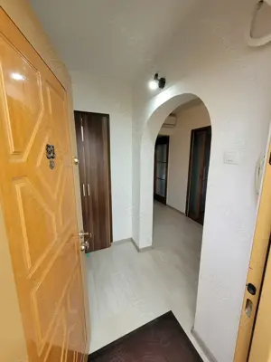 Apartament central 2 camere decomandat 57 mp cu 2 parcari platite