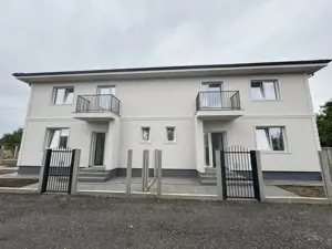 1\2 Duplex Utvin P+E,4Camere,2 Bai,Toate Utilitatile - imagine 2