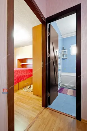 Apartament spatios, renovat, 4 camere, decomandat, etaj 4, Micro 39 - imagine 9