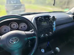 Vand Toyota RAV4 an 2005 - imagine 5